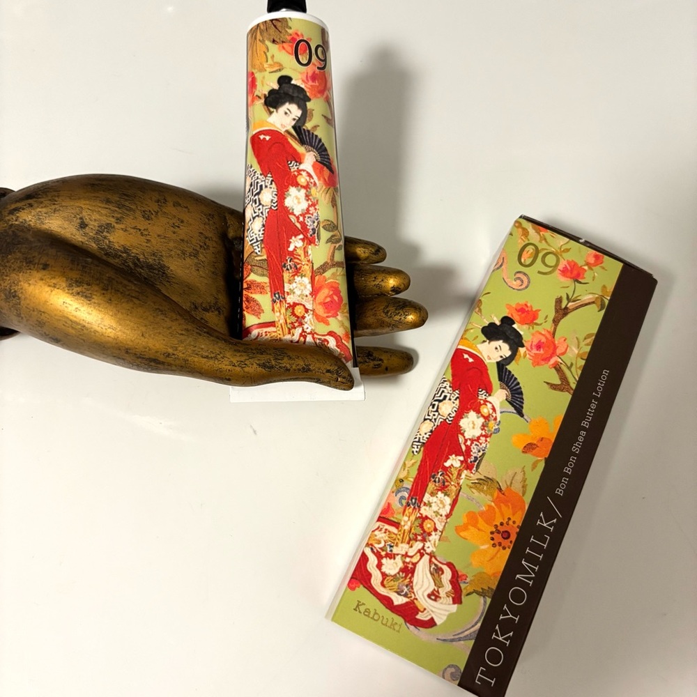 Tokyo Milk by Margot Elena Kabuki Bon Bon Shea Butter Lotion No. 9 - Picture 7 of 11